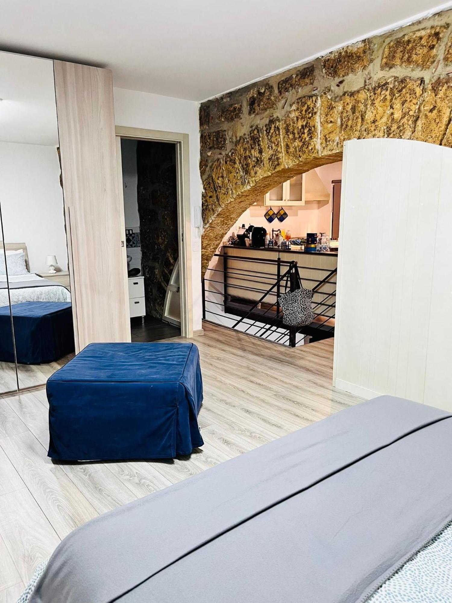 Casa Vacanza Linda Bagheria Exteriör bild